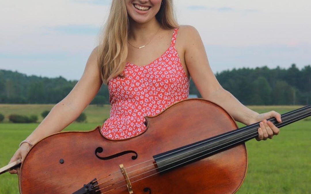 #meetourstudents 

Audrey Jellett is an eighteen year old cellist from Kerrville…